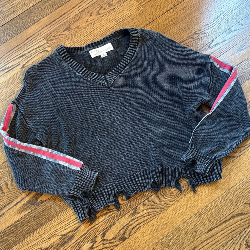 Vintage Havana  V-Neck Distressed Black/grey Womens Sweater with Stripe Detail,M